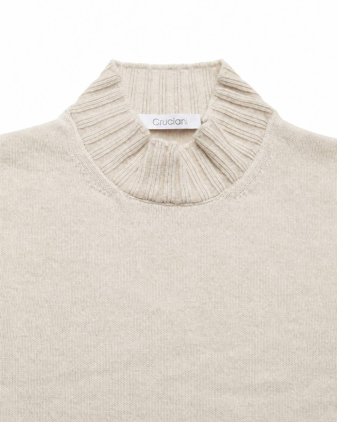 Fine-knit long-sleeve wool polo shirt