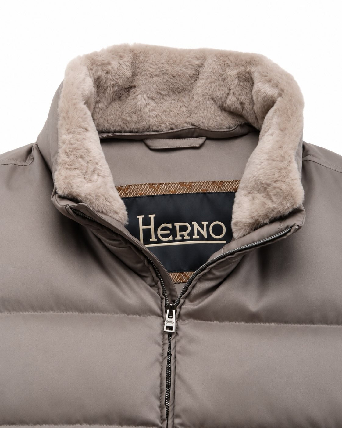 Stepp-Gilet mit Fellkragen in Beige