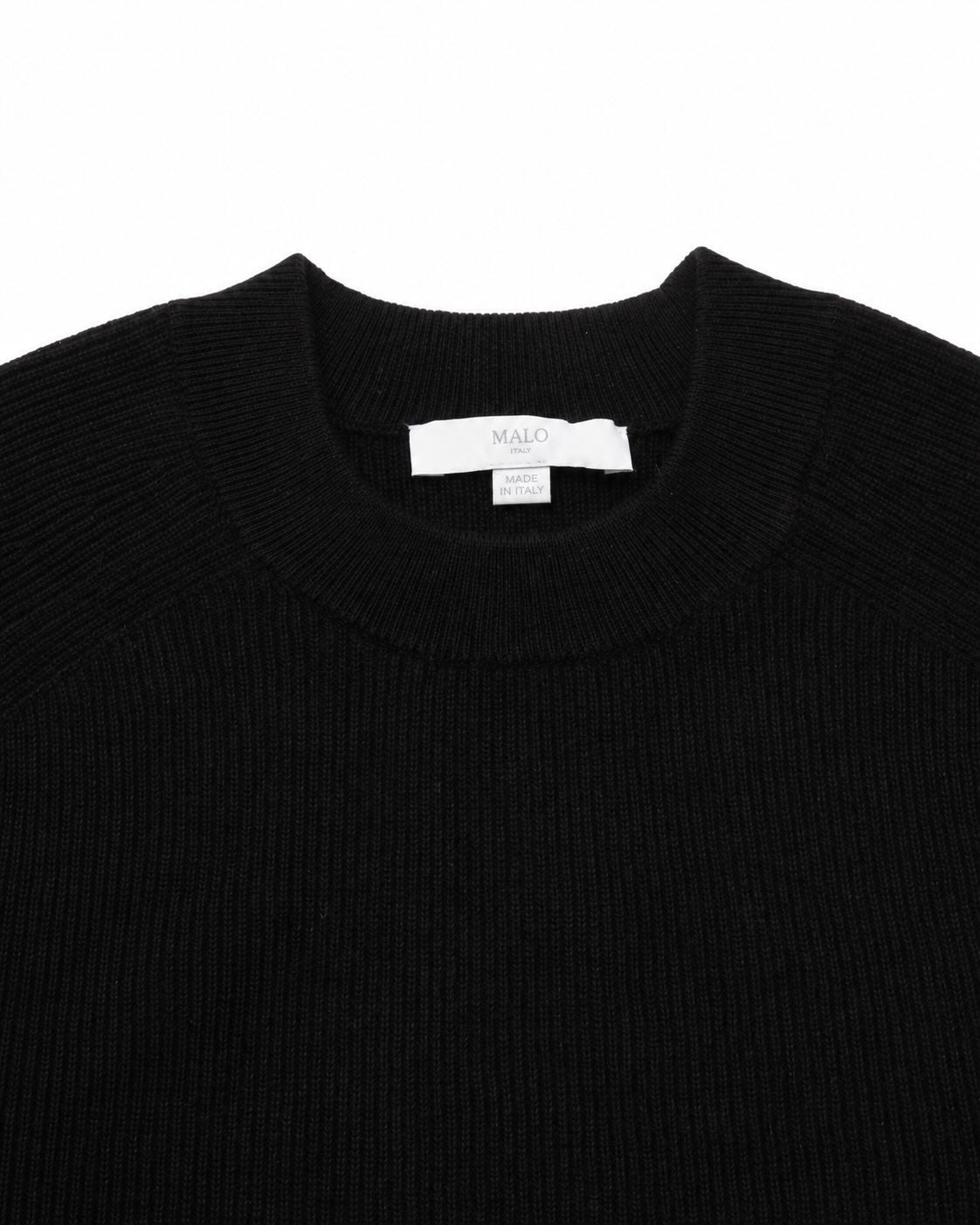 Schwarzer Raglanpullover aus Kaschmir