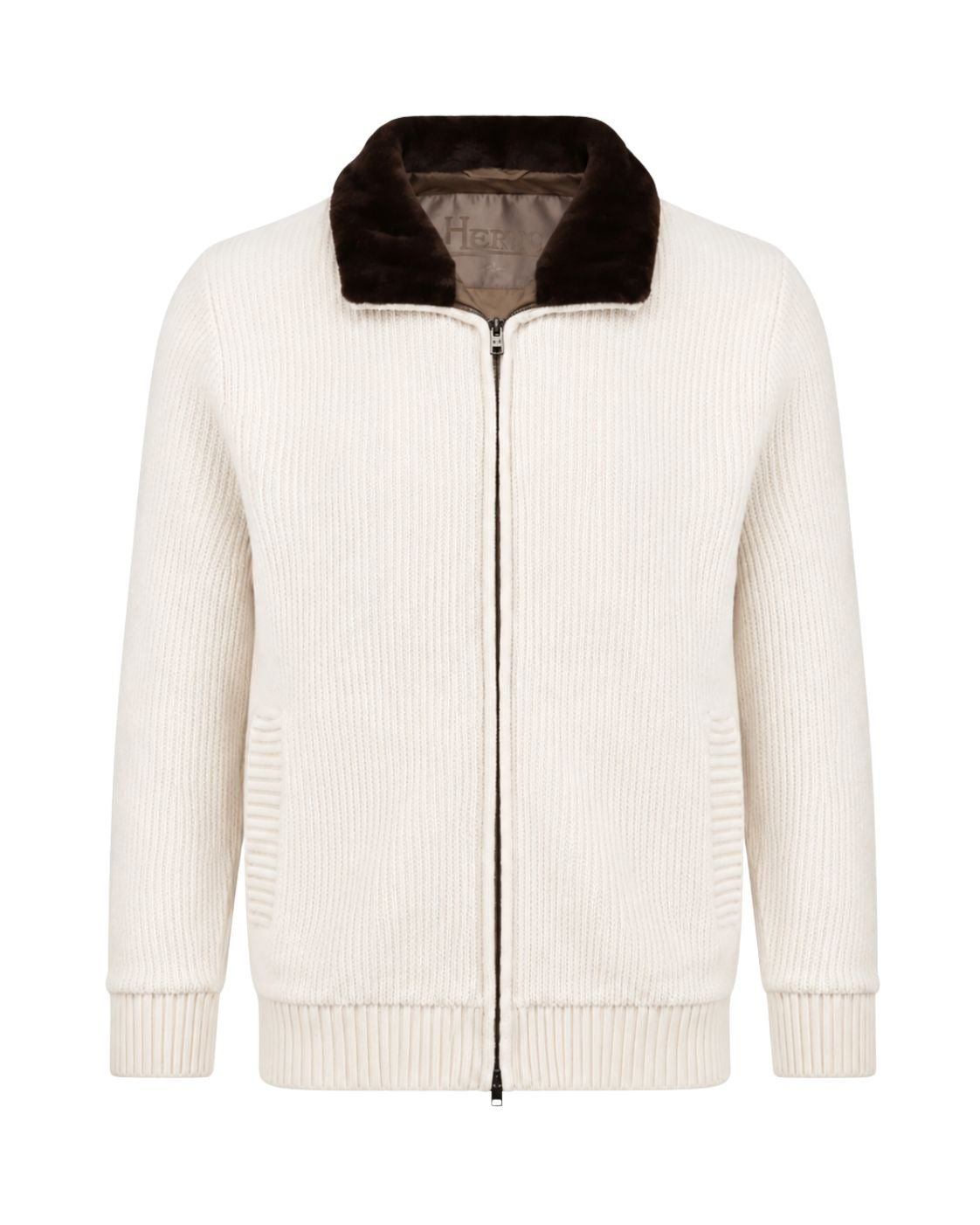 Cardigan in wool