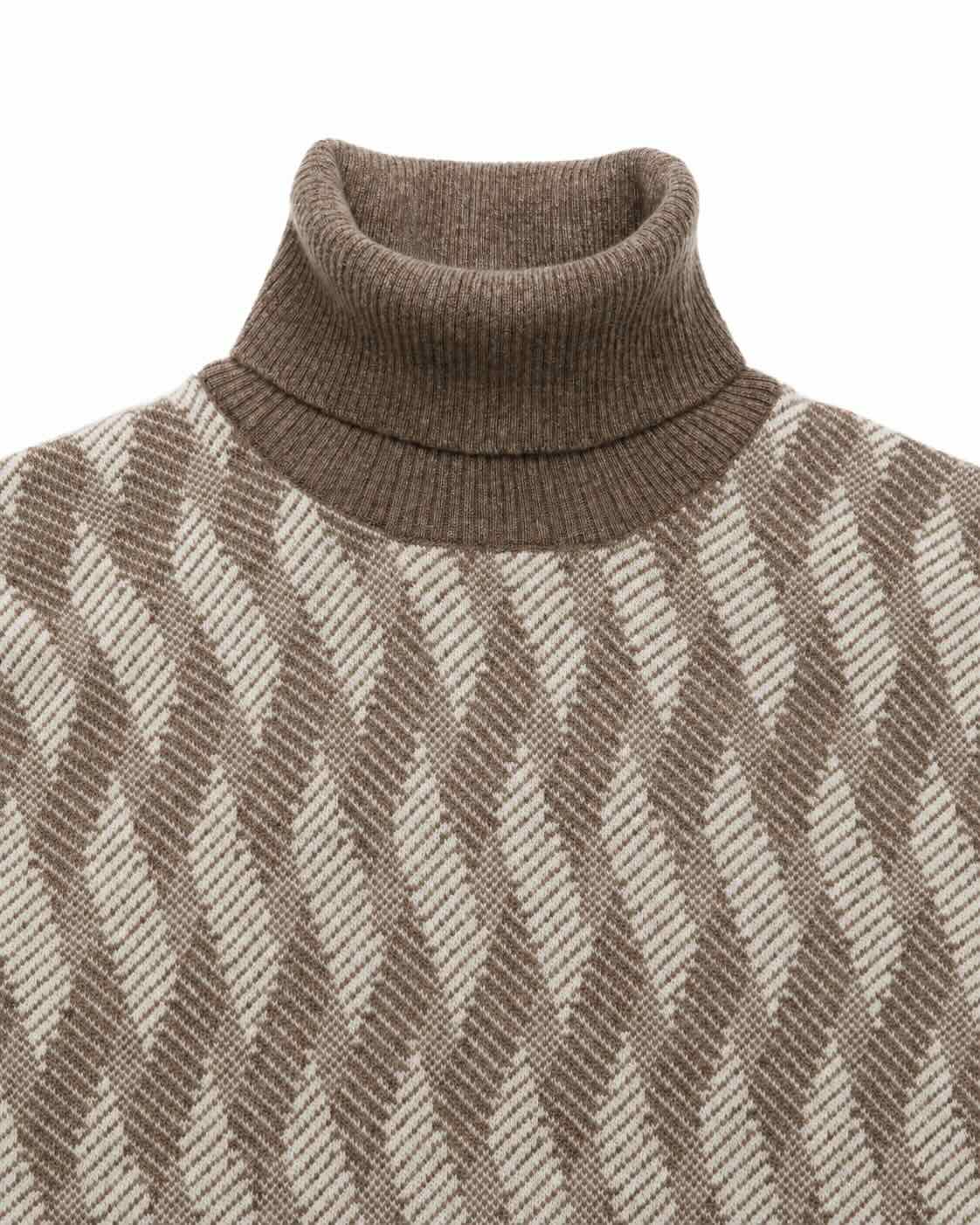 Slim fit wool and cashmere turtleneck sweater