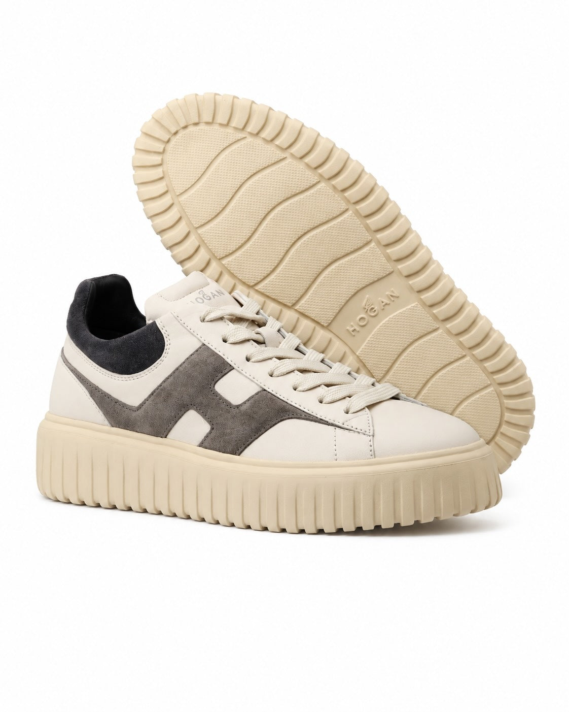 Cream leather sneaker with contrasting H