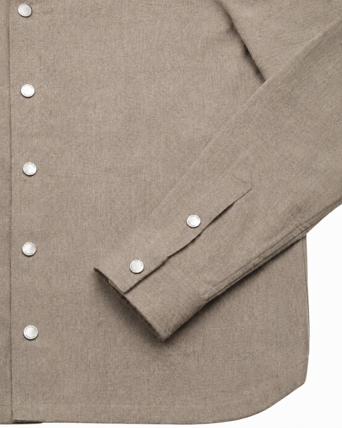 Overshirt aus Wolle und Schurwolle in Beige