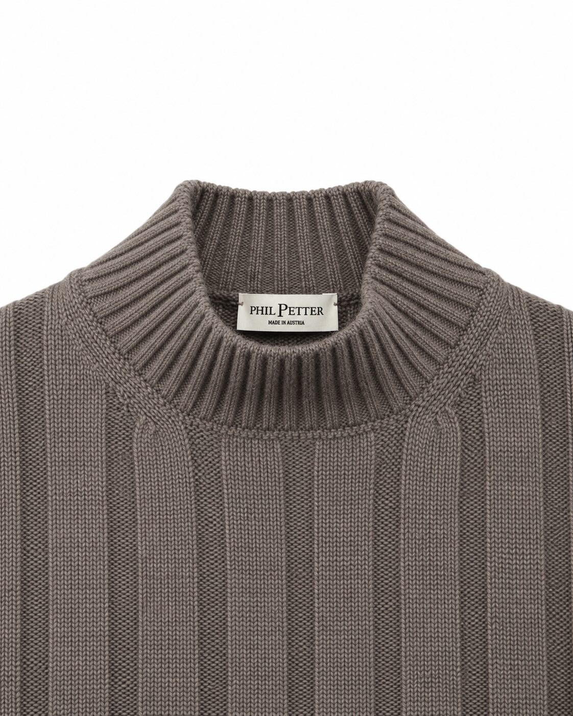 Turtle-Pullover aus Kaschmir, Viskose und Wolle in Dunkelbeige