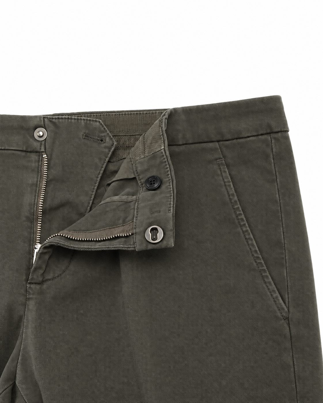 Cotton chinos with elastane in olive