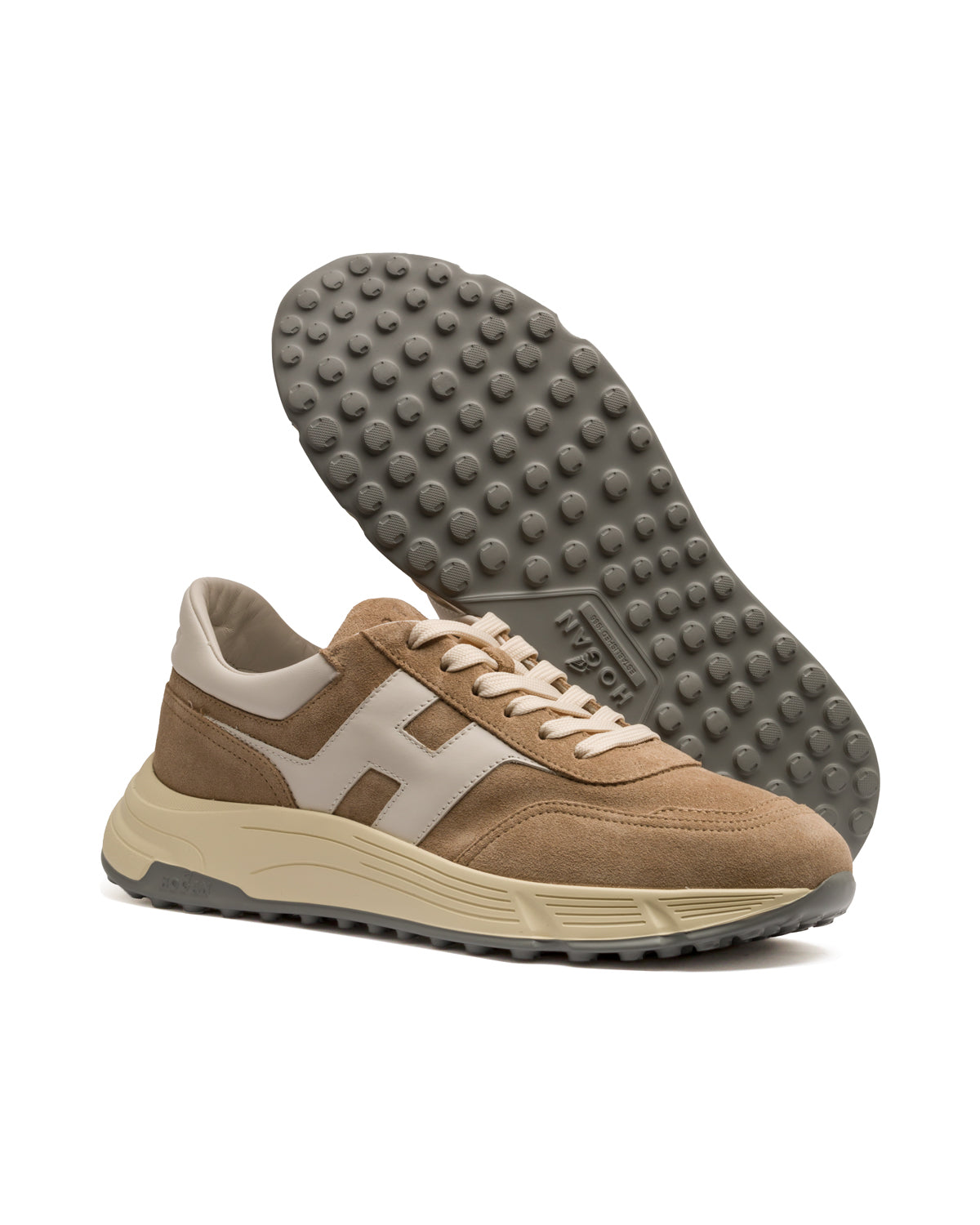Low top sneaker suede with memory foam